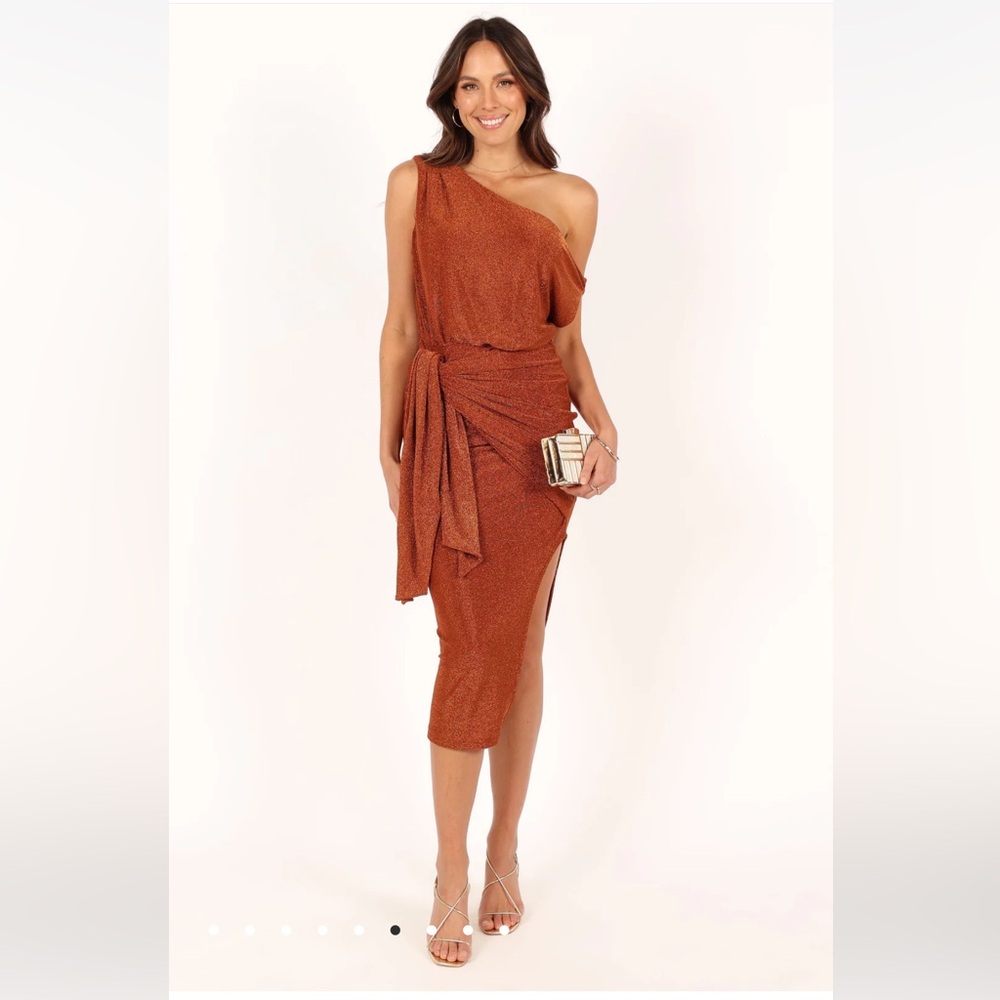 Petal & Pup Women's Santiago Off Shoulder Midi Dress Bronze